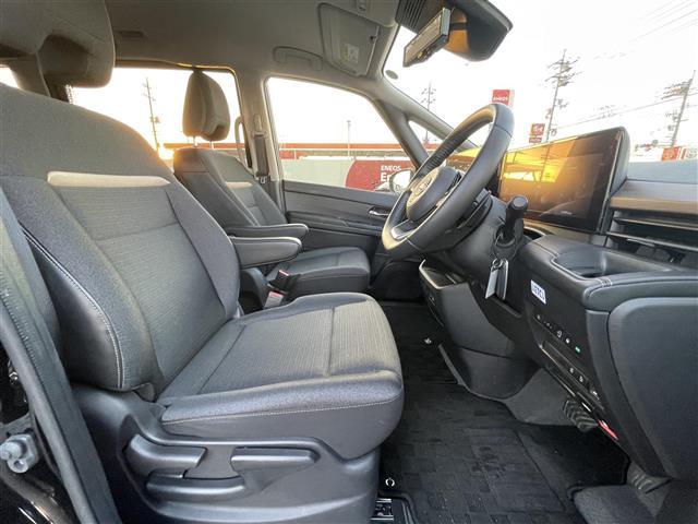 セレナ ハイウェイスターV 純正12.3インチナビ 全方位カメラ ETC デジタルインナーミラー プロパイロット レーダークルーズコントロール コーナーセンサー アイドリングストップ ワイヤレス充電器 16インチ純正AW(24枚目)