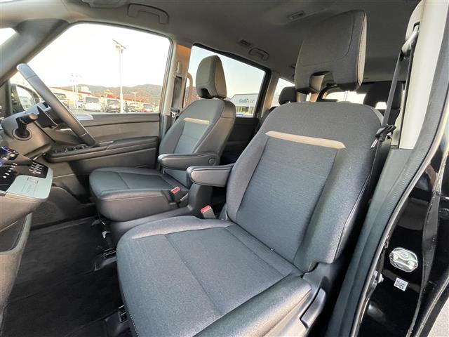 セレナ ハイウェイスターV 純正12.3インチナビ 全方位カメラ ETC デジタルインナーミラー プロパイロット レーダークルーズコントロール コーナーセンサー アイドリングストップ ワイヤレス充電器 16インチ純正AW(33枚目)