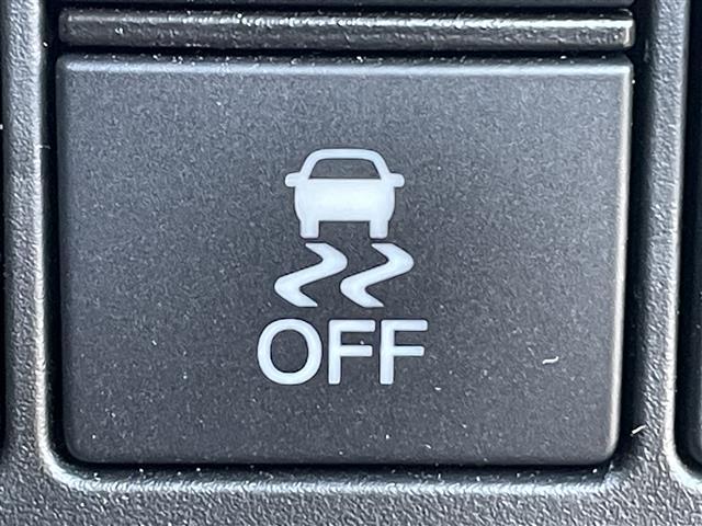 ＺＲ－Ｖ Ｘ　ワンオーナー　純正１１．４インチナビ　バックカメラ　ＥＴＣ　ドラレコ　パワーバックドア　ホンダセンシング　レーダークルーズコントロール　ダウンヒルアシストコントロール　１８インチ純正ＡＷ　フロアマット（9枚目）