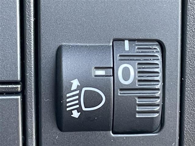 ＺＲ－Ｖ Ｘ　ワンオーナー　純正１１．４インチナビ　バックカメラ　ＥＴＣ　ドラレコ　パワーバックドア　ホンダセンシング　レーダークルーズコントロール　ダウンヒルアシストコントロール　１８インチ純正ＡＷ　フロアマット（10枚目）