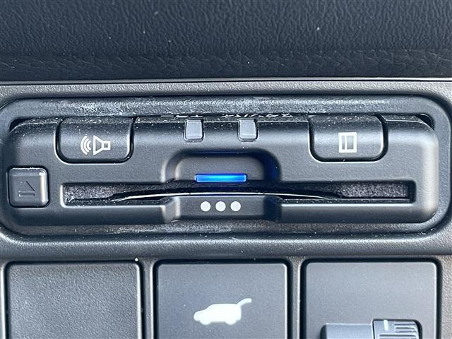 ＺＲ－Ｖ Ｘ　ワンオーナー　純正１１．４インチナビ　バックカメラ　ＥＴＣ　ドラレコ　パワーバックドア　ホンダセンシング　レーダークルーズコントロール　ダウンヒルアシストコントロール　１８インチ純正ＡＷ　フロアマット（19枚目）