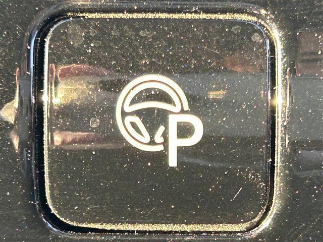 セレナ ハイウェイスター　Ｖセレクション　純正１０インチナビ　純正１１インチフリップダウンモニター　全方位カメラ　両側パワスラ　ＥＴＣ　パーキングアシスト　クルーズコントロール　衝突軽減　アイドリングストップ　１６インチ純正ＡＷ　フロアマット（11枚目）