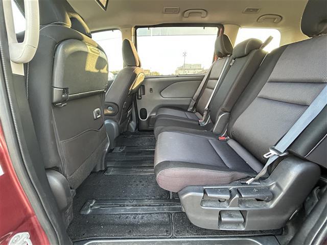 セレナ ハイウェイスター　Ｖセレクション　純正１０インチナビ　純正１１インチフリップダウンモニター　全方位カメラ　両側パワスラ　ＥＴＣ　パーキングアシスト　クルーズコントロール　衝突軽減　アイドリングストップ　１６インチ純正ＡＷ　フロアマット（30枚目）