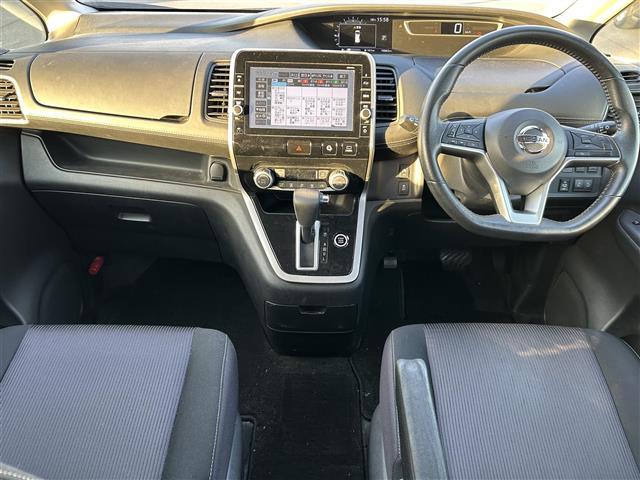 セレナ ハイウェイスター　Ｖセレクション　純正１０インチナビ　純正１１インチフリップダウンモニター　全方位カメラ　両側パワスラ　ＥＴＣ　パーキングアシスト　クルーズコントロール　衝突軽減　アイドリングストップ　１６インチ純正ＡＷ　フロアマット（42枚目）