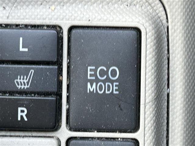 アクア Ｇ　純正ナビ　バックカメラ　ＥＴＣ　ヘッドライトレベライザー　アイドリングストップ　電動格納ミラー　シートヒーター　オートライト　純正フロアマット　プッシュスタート　スマートキー（10枚目）