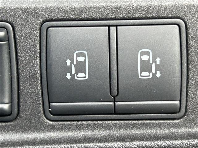 セレナ ハイウェイスター　純正１０インチナビ　純正１１インチフリップダウンモニター　全方位カメラ　両側パワスラ　ドラレコ　ＥＴＣ　デジタルインナーミラー　プロパイロット　レーダークルーズコントロール　電子パーキング（6枚目）