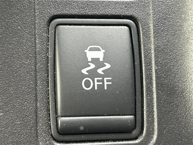 セレナ ハイウェイスター　純正１０インチナビ　純正１１インチフリップダウンモニター　全方位カメラ　両側パワスラ　ドラレコ　ＥＴＣ　デジタルインナーミラー　プロパイロット　レーダークルーズコントロール　電子パーキング（8枚目）