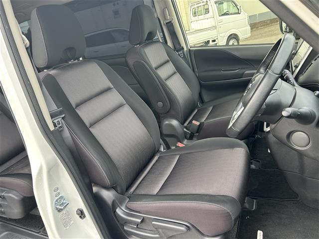 セレナ ハイウェイスター　純正１０インチナビ　純正１１インチフリップダウンモニター　全方位カメラ　両側パワスラ　ドラレコ　ＥＴＣ　デジタルインナーミラー　プロパイロット　レーダークルーズコントロール　電子パーキング（24枚目）