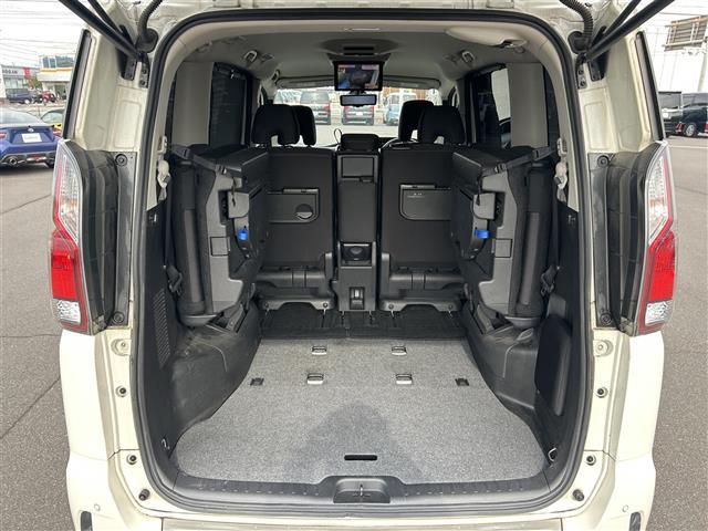 セレナ ハイウェイスター　純正１０インチナビ　純正１１インチフリップダウンモニター　全方位カメラ　両側パワスラ　ドラレコ　ＥＴＣ　デジタルインナーミラー　プロパイロット　レーダークルーズコントロール　電子パーキング（28枚目）