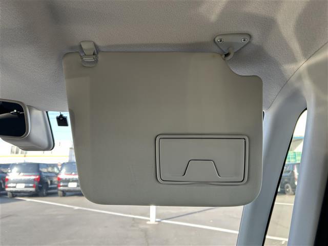 ｅＫスペースカスタム カスタムＴ　ｅ－アシスト　社外ナビ　バックカメラ　両側パワスラ　ＥＴＣ　ドラレコ　衝突軽減ブレーキ　クルーズコントロール　アイドリングストップ　電格ミラー　スマートキー　プッシュスタート　純正フロアマット　１５インチ純正ＡＷ（21枚目）