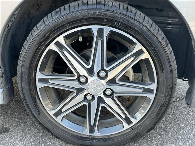 ｅＫスペースカスタム カスタムＴ　ｅ－アシスト　社外ナビ　バックカメラ　両側パワスラ　ＥＴＣ　ドラレコ　衝突軽減ブレーキ　クルーズコントロール　アイドリングストップ　電格ミラー　スマートキー　プッシュスタート　純正フロアマット　１５インチ純正ＡＷ（41枚目）