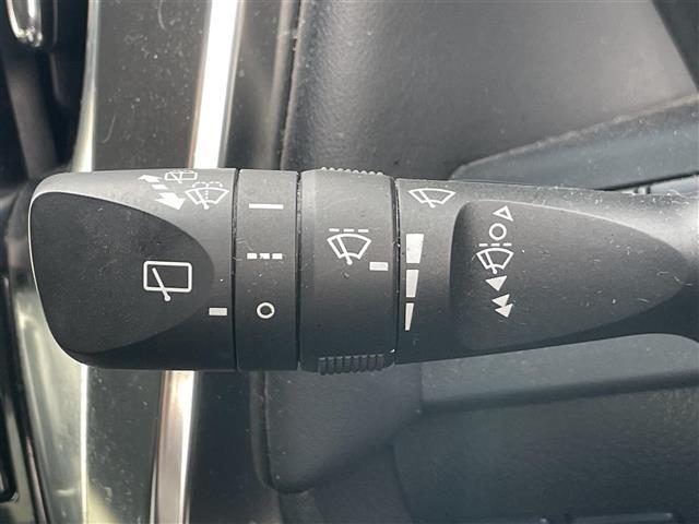 ヴェルファイア ２．５Ｚ　Ａエディション　純正９インチナビ　純正１２．１インチフリップダウンモニター　バックカメラ　両側パワスラ　ＥＴＣ　デジタルインナーミラー　トヨタセーフティセンス　レーダークルーズコントロール　１８インチ純正ＡＷ（16枚目）