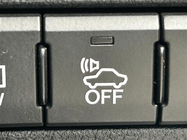 ＮＸ ＮＸ３００ｈ　Ｆスポーツ　登録時走行距離８７３２６ｋｍ　純正１０．３インチナビ（ＡＭ／ＦＭ／ＣＤ／ＤＶＤ／ＢＴ／ＴＶ）　バックカメラ　黒革シート　Ｄ／Ｎ席シートヒーター　Ｄ／Ｎ席ベンチレーション　Ｄ／Ｎ席パワーシート　ＢＳＭ（6枚目）