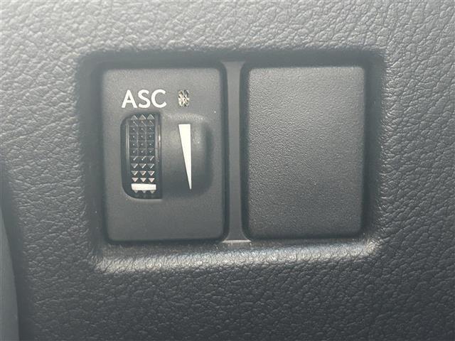 ＮＸ ＮＸ３００ｈ　Ｆスポーツ　登録時走行距離８７３２６ｋｍ　純正１０．３インチナビ（ＡＭ／ＦＭ／ＣＤ／ＤＶＤ／ＢＴ／ＴＶ）　バックカメラ　黒革シート　Ｄ／Ｎ席シートヒーター　Ｄ／Ｎ席ベンチレーション　Ｄ／Ｎ席パワーシート　ＢＳＭ（15枚目）