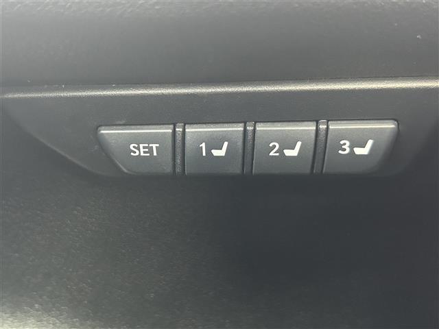 ＮＸ ＮＸ３００ｈ　Ｆスポーツ　登録時走行距離８７３２６ｋｍ　純正１０．３インチナビ（ＡＭ／ＦＭ／ＣＤ／ＤＶＤ／ＢＴ／ＴＶ）　バックカメラ　黒革シート　Ｄ／Ｎ席シートヒーター　Ｄ／Ｎ席ベンチレーション　Ｄ／Ｎ席パワーシート　ＢＳＭ（21枚目）