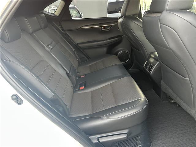 ＮＸ ＮＸ３００ｈ　Ｆスポーツ　登録時走行距離８７３２６ｋｍ　純正１０．３インチナビ（ＡＭ／ＦＭ／ＣＤ／ＤＶＤ／ＢＴ／ＴＶ）　バックカメラ　黒革シート　Ｄ／Ｎ席シートヒーター　Ｄ／Ｎ席ベンチレーション　Ｄ／Ｎ席パワーシート　ＢＳＭ（29枚目）