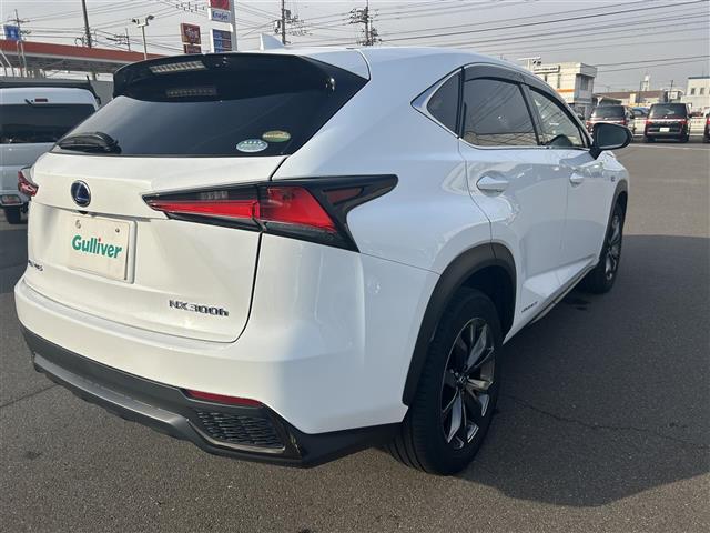 ＮＸ ＮＸ３００ｈ　Ｆスポーツ　登録時走行距離８７３２６ｋｍ　純正１０．３インチナビ（ＡＭ／ＦＭ／ＣＤ／ＤＶＤ／ＢＴ／ＴＶ）　バックカメラ　黒革シート　Ｄ／Ｎ席シートヒーター　Ｄ／Ｎ席ベンチレーション　Ｄ／Ｎ席パワーシート　ＢＳＭ（36枚目）