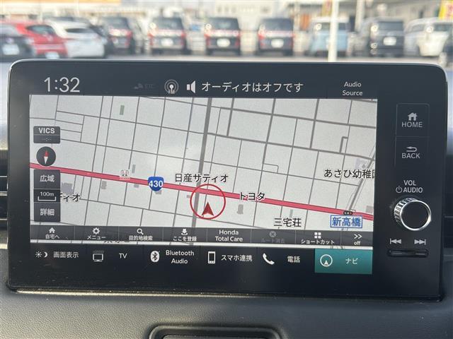 ヴェゼル ｅ：ＨＥＶ　Ｚ　純正９インチナビ（ＡＭ／ＦＭ／ＣａｒＰｌａｙ／ＴＶ／ＢＴ）　バックカメラ　ハーフレザーシート　Ｄ／Ｎ席シートヒーター　ホンダセンシング　衝突軽減ブレーキ　アダプティブクルーズコントロール　ＢＳＭ（4枚目）