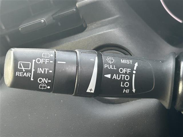 ヴェゼル ｅ：ＨＥＶ　Ｚ　純正９インチナビ（ＡＭ／ＦＭ／ＣａｒＰｌａｙ／ＴＶ／ＢＴ）　バックカメラ　ハーフレザーシート　Ｄ／Ｎ席シートヒーター　ホンダセンシング　衝突軽減ブレーキ　アダプティブクルーズコントロール　ＢＳＭ（17枚目）