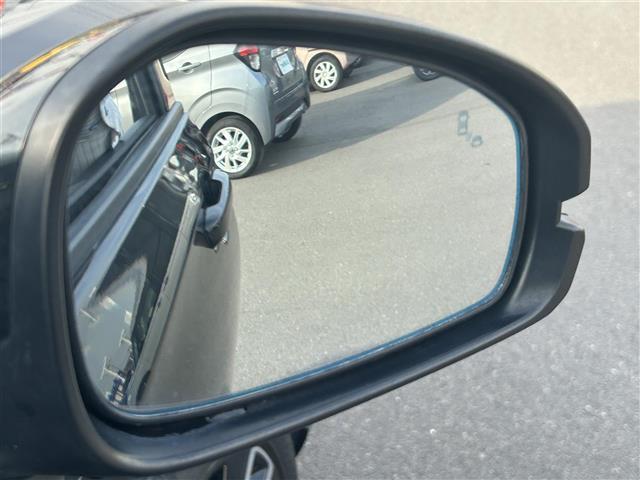 ヴェゼル ｅ：ＨＥＶ　Ｚ　純正９インチナビ（ＡＭ／ＦＭ／ＣａｒＰｌａｙ／ＴＶ／ＢＴ）　バックカメラ　ハーフレザーシート　Ｄ／Ｎ席シートヒーター　ホンダセンシング　衝突軽減ブレーキ　アダプティブクルーズコントロール　ＢＳＭ（26枚目）