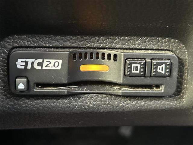 ヴェゼル ｅ：ＨＥＶ　Ｚ　純正９インチナビ（ＡＭ／ＦＭ／ＣａｒＰｌａｙ／ＴＶ／ＢＴ）　バックカメラ　ハーフレザーシート　Ｄ／Ｎ席シートヒーター　ホンダセンシング　衝突軽減ブレーキ　アダプティブクルーズコントロール　ＢＳＭ（27枚目）