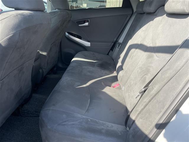 プリウス G TOMSエアロ サンルーフ 純正ナビ バックカメラ ETC クルーズコントロール オートライト プッシュスタート スマートキー レーダー探知機 純正フロアマット 17インチ純正AW(29枚目)