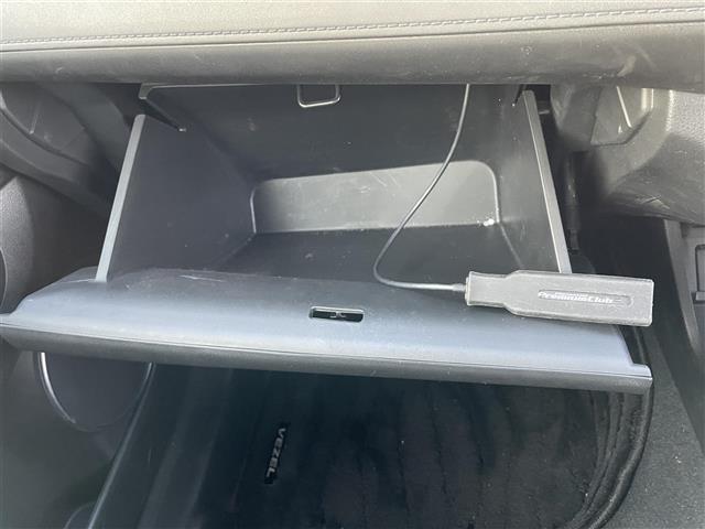 ヴェゼル ハイブリッドZ・ホンダセンシング 純正ナビ バックカメラ ホンダセンシング 衝突軽減ブレーキ 誤発進抑制機能 歩行者事故低減ステアリング 先行発進お知らせ機能 追従クルコン 車線維持支援システム 路外逸脱制御機能 標識認識機能(19枚目)