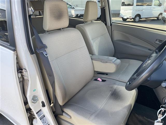 ムーヴ L ワンオーナー 社外ナビ 地デジTV(AM/FM/CD/DVD/Bluetooth) アイドリングストップ ヘッドライトレベライザー USB端子 パワーウィンドウ パワーステアリング フロアマット(24枚目)