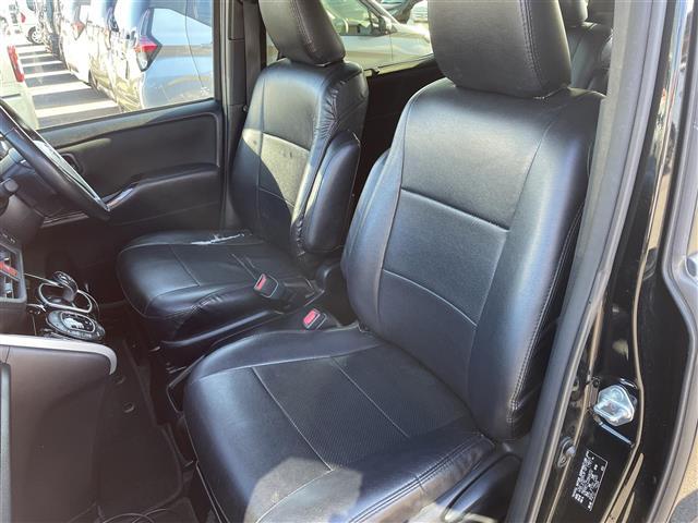 ヴォクシー ハイブリッドＺＳ　煌ＩＩ　禁煙車　フリップダウンモニター　ＡＬＰＩＮＥナビ　バックカメラ　両側パワスラ　Ｂｌｕｅｔｏｏｔｈ　フルセグＴＶ　ＥＴＣ　温シート　衝突軽減　レーンアシスト　クルコン　ＬＥＤヘッドライト　スマートキー（33枚目）