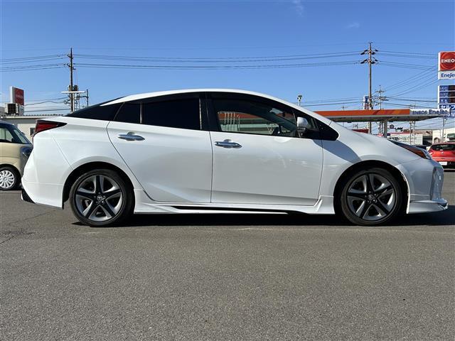 プリウス Ｓツーリングセレクション　禁煙車　ワンオーナー　モデリスタエアロ　全方位カメラ　純正９インチナビ　ＡＣ１００Ｖ　Ｂｌｕｅｔｏｏｔｈ　レーダクルコン　衝突軽減　ドラレコ　ＥＴＣ２．０　純正１７インチＡＷ　保証書　取説（38枚目）