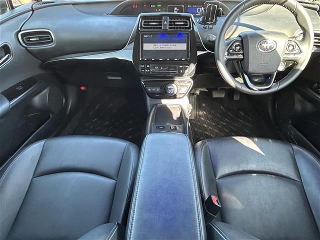 プリウス Ｓツーリングセレクション　禁煙車　ワンオーナー　モデリスタエアロ　全方位カメラ　純正９インチナビ　ＡＣ１００Ｖ　Ｂｌｕｅｔｏｏｔｈ　レーダクルコン　衝突軽減　ドラレコ　ＥＴＣ２．０　純正１７インチＡＷ　保証書　取説（42枚目）