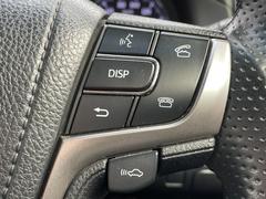 【ステアリングスイッチ】手元のボタンから、オーディオやナビなどの操作ができるので、よそ見をせずに安全に運転に集中できます！ 6