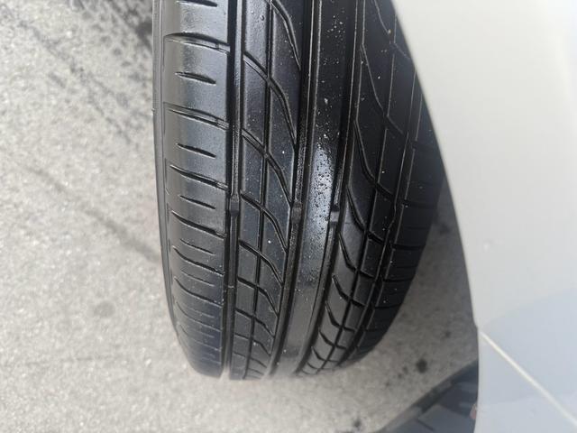 プリウス Ｌ　ＮＯ．７４９　プリウス　Ｌ　純正ナビ／ＴＶ／ＥＴＣ／スマートキー／禁煙車（22枚目）