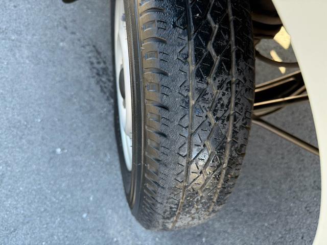 ハイゼットトラック 　ＮＯ．８０１　軽貨物　軽トラ　ラジオ　パワステ　エアコンなし　３０，０００Ｋ台　禁煙車（12枚目）