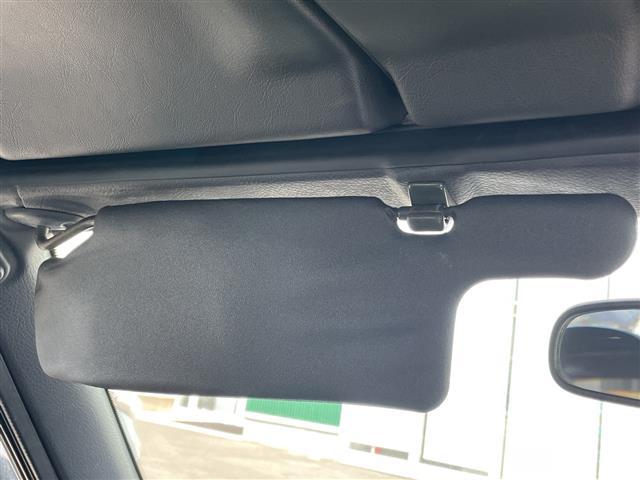 カプチーノ ベースグレード JVCカーオーディオ 保管用カバー付きハードトップルーフ インタークーラーターボ ターボタイマー 純正フロアマット スペアキー シガーソケット パワーウィンドウ 保証書 取扱説明書(29枚目)