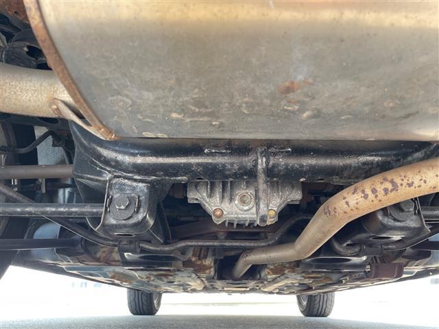 カプチーノ ベースグレード JVCカーオーディオ 保管用カバー付きハードトップルーフ インタークーラーターボ ターボタイマー 純正フロアマット スペアキー シガーソケット パワーウィンドウ 保証書 取扱説明書(41枚目)