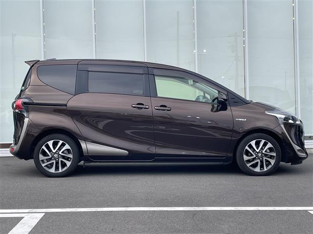 シエンタ ハイブリッド　ファンベースＧ　純正ナビ　ワンオーナー　Ｂｌｕｅｔｏｏｔｈ／ＣＤ／ＤＶＤ／フルセグＴＶ　ＥＴＣ　クルーズコントロール　ドライブレコーダー　全方位カメラ　コーナーセンサー　前席シートヒーター　　両側パワースライドドア（12枚目）