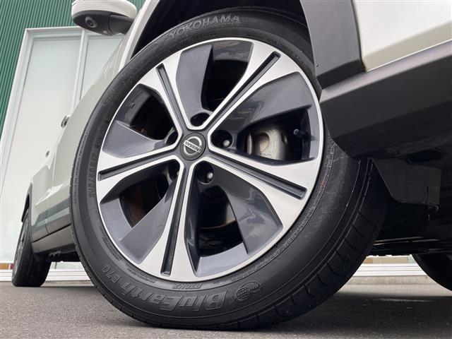 キックス Ｘ　プロパイロット　全方位カメラ　クルコン　純正９インチナビ　Ｂｌｕｅｔｏｏｔｈ　フルセグ　デジタルルームミラー　ドラレコ　ＥＴＣ　ルーフレール　コーナーセンサー　純正アルミ　スマートキー（18枚目）