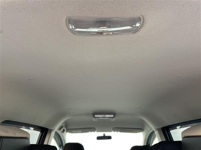 フリード G エアロ Lパッケージ 純正ナビ ワンセグTV Gathers製後席フリップダウンモニター 片側パワースライドドア バックカメラ ETC 純正アルミホイール 純正フロアマット 電動格納ミラー ドアバイザー(14枚目)