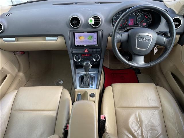 A3 スポーツバック2.0TFSI 社外ナビ Bluetooth ETC DVD CD ワンセグTV 本革シート ドラレコ前後 パワーシート パドルシフト キセノンヘッドライト オートライト フォグランプ 純正アルミホイール(2枚目)