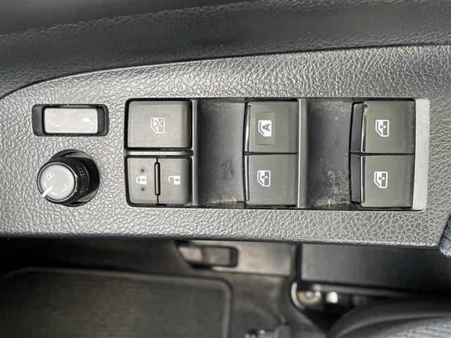 シエンタ G 純正SDナビ フルセグTV 両側パワースライドドア バックカメラ ETC2.0 レーンキープアシストモデリスタエアロ 純正アルミホイール プッシュスタート スマートキー 電動格納ミラー(38枚目)