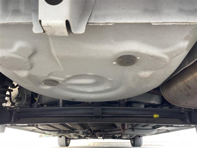 シエンタ G 純正SDナビ フルセグTV 両側パワースライドドア バックカメラ ETC2.0 レーンキープアシストモデリスタエアロ 純正アルミホイール プッシュスタート スマートキー 電動格納ミラー(41枚目)