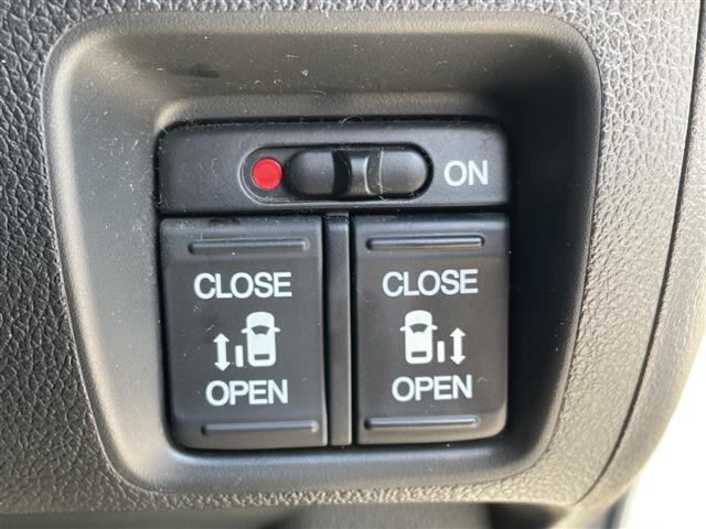 N-BOXカスタム G ターボSSブラックスタイルパッケージ 純正8インチSDナビ バックカメラ クルーズコントロール シートヒーター シティブレーキアクティブシステム パドルシフト オートリトラミラー LEDフォグランプ 純正AW 純正フロアマット ETC(5枚目)