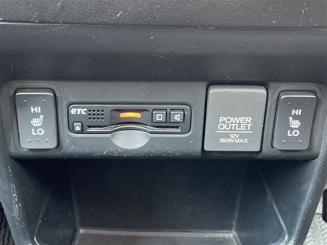 N-BOXカスタム G ターボSSブラックスタイルパッケージ 純正8インチSDナビ バックカメラ クルーズコントロール シートヒーター シティブレーキアクティブシステム パドルシフト オートリトラミラー LEDフォグランプ 純正AW 純正フロアマット ETC(6枚目)