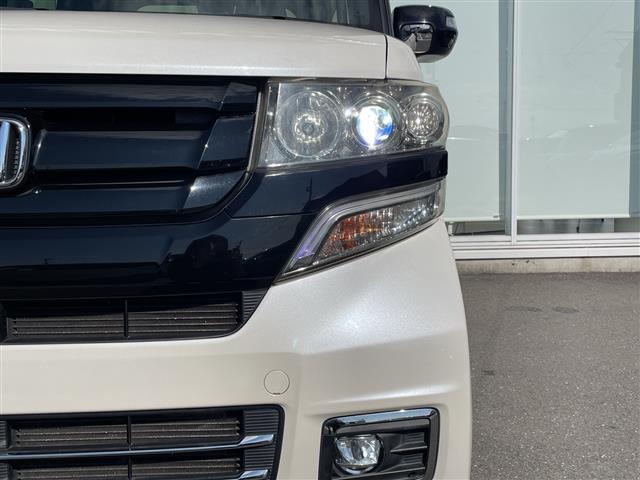 N-BOXカスタム G ターボSSブラックスタイルパッケージ 純正8インチSDナビ バックカメラ クルーズコントロール シートヒーター シティブレーキアクティブシステム パドルシフト オートリトラミラー LEDフォグランプ 純正AW 純正フロアマット ETC(17枚目)