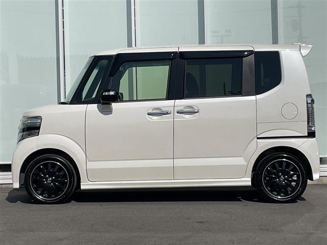 N-BOXカスタム G ターボSSブラックスタイルパッケージ 純正8インチSDナビ バックカメラ クルーズコントロール シートヒーター シティブレーキアクティブシステム パドルシフト オートリトラミラー LEDフォグランプ 純正AW 純正フロアマット ETC(21枚目)