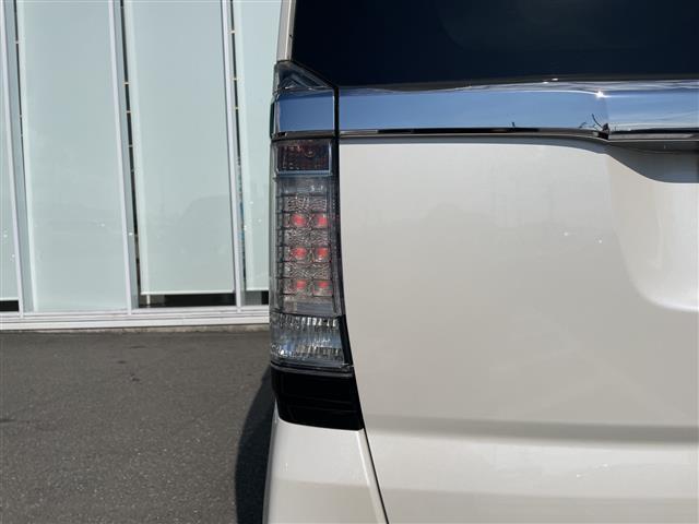 N-BOXカスタム G ターボSSブラックスタイルパッケージ 純正8インチSDナビ バックカメラ クルーズコントロール シートヒーター シティブレーキアクティブシステム パドルシフト オートリトラミラー LEDフォグランプ 純正AW 純正フロアマット ETC(32枚目)