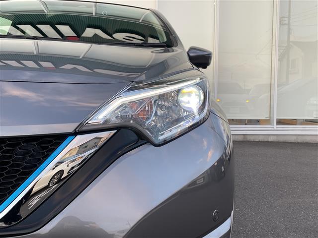 ノート e-パワー X 純正SDナビ フルセグTV 全方位カメラ ETC 前後ドライブレコーダー 前後コーナーセンサー SUPER CAT(SCRX-R203)レーダー 純正アルミホイール 純正フロアマット スマートキー(17枚目)