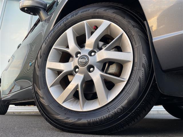 ノート e-パワー X 純正SDナビ フルセグTV 全方位カメラ ETC 前後ドライブレコーダー 前後コーナーセンサー SUPER CAT(SCRX-R203)レーダー 純正アルミホイール 純正フロアマット スマートキー(18枚目)