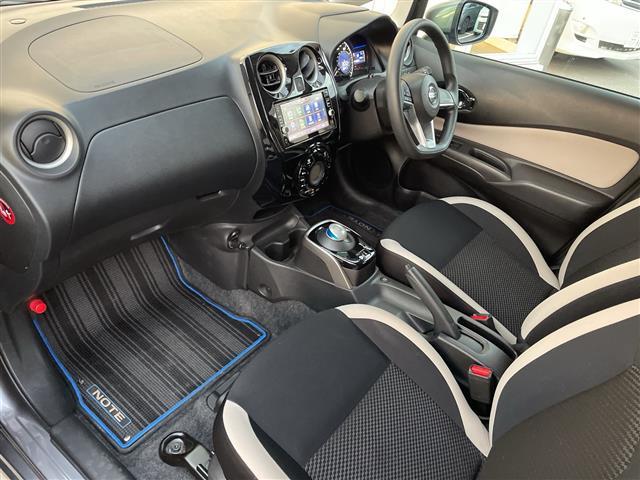 ノート e-パワー X 純正SDナビ フルセグTV 全方位カメラ ETC 前後ドライブレコーダー 前後コーナーセンサー SUPER CAT(SCRX-R203)レーダー 純正アルミホイール 純正フロアマット スマートキー(29枚目)